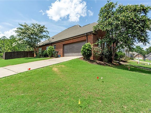 5th image of 4450 Evangeline Way