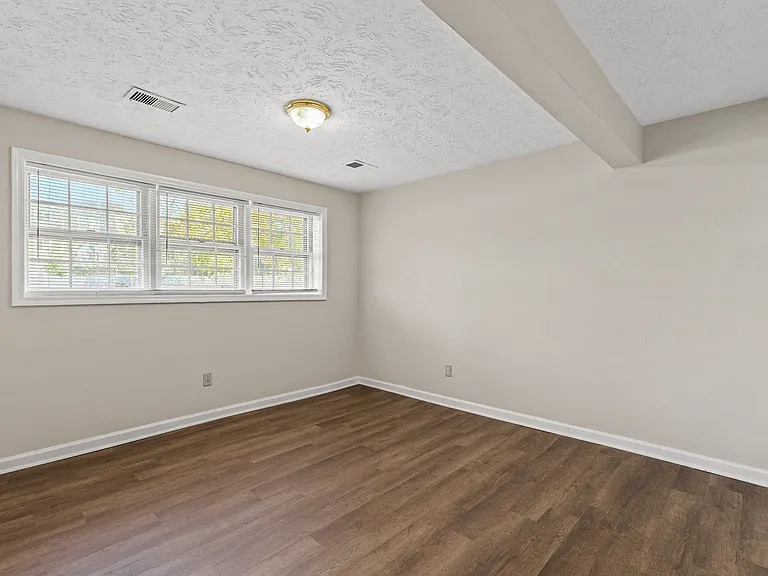 3395 Montavesta Rd — Photo 9