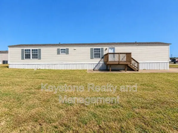 316 Jennifer St #34, Oak Grove, KY 42262