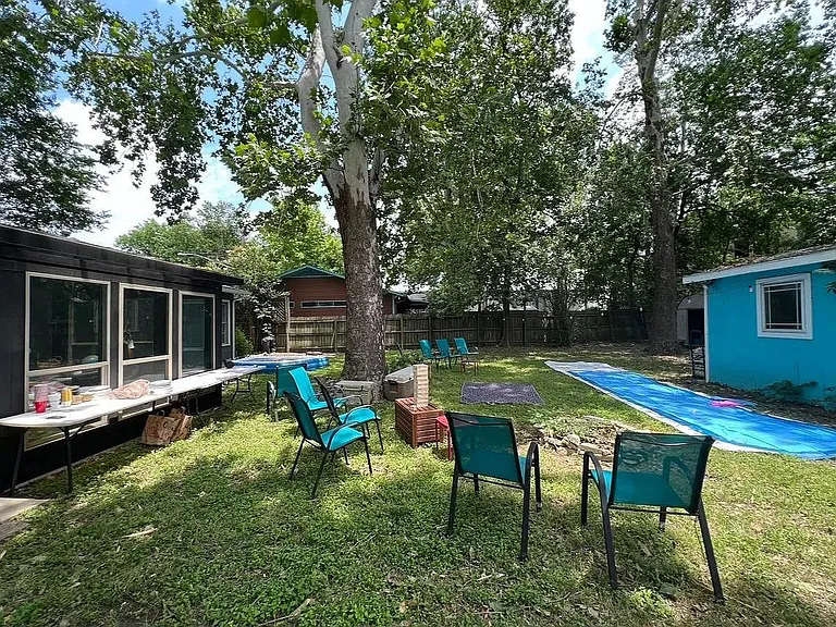 2203 N Plains Ave — Photo 12