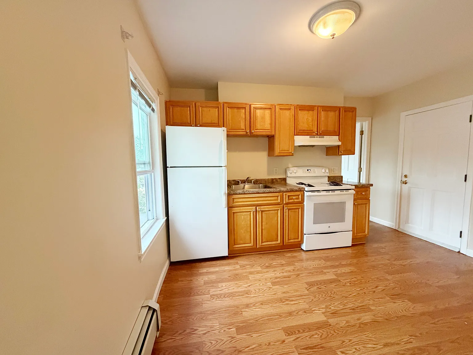 1 bed, 500 sqft, $2,000 — Photo 2