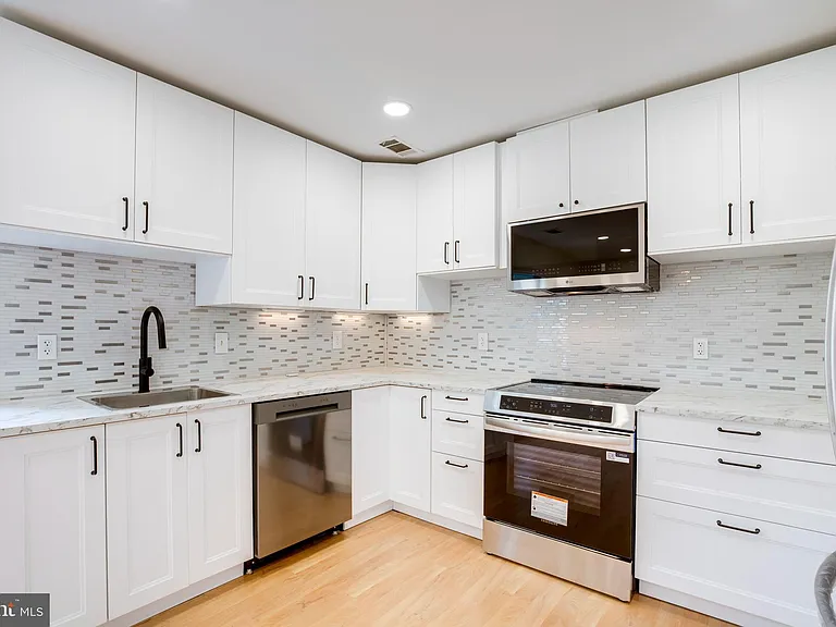 1709 Westwind Way #10B — Photo 4