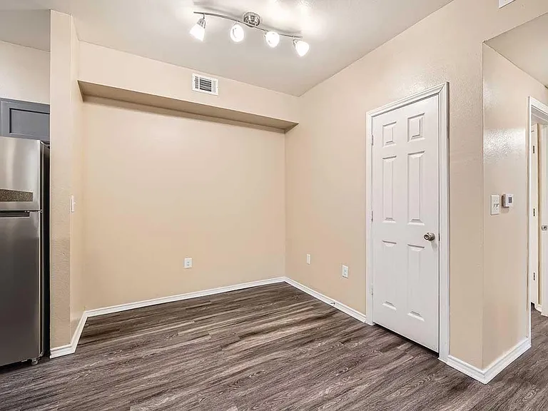 1401 S Aw Grimes Blvd — Photo 32