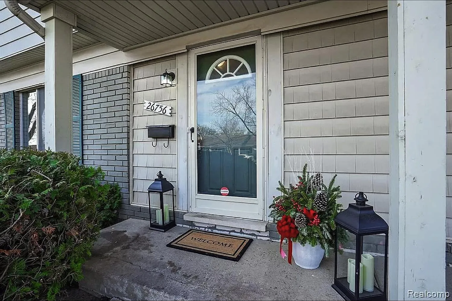 3 bed, 2.5 bath, 1529 sqft, $2,190 — Photo 2