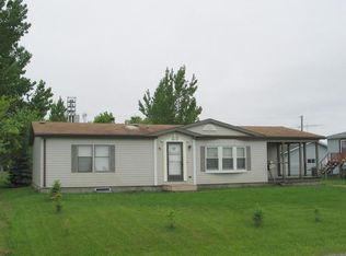 304 8th St, Thompson, ND 58278