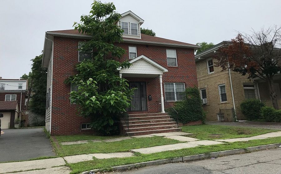 2nd image of 97-99 Girard Pl