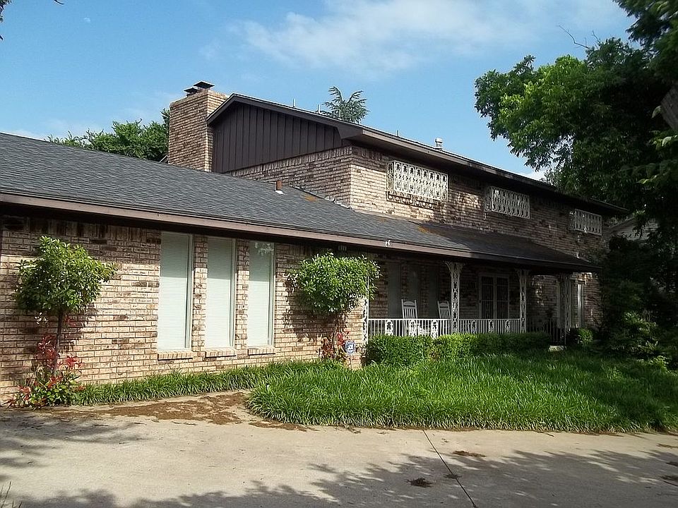 1st image of 811 NW 51st St