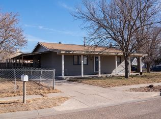 2512 N Lee Ave, Garden City, KS 67846