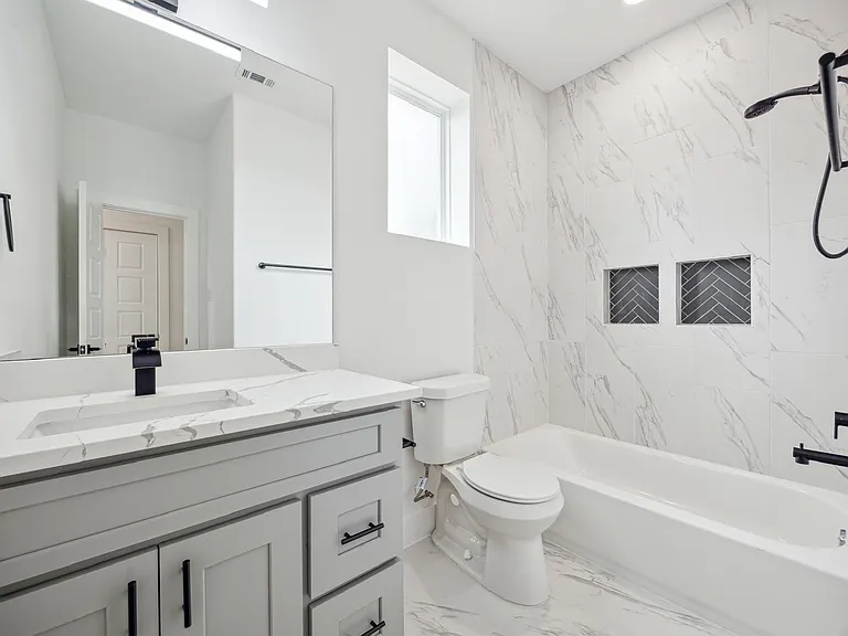 3430 Mount Pleasant St #B — Photo 14
