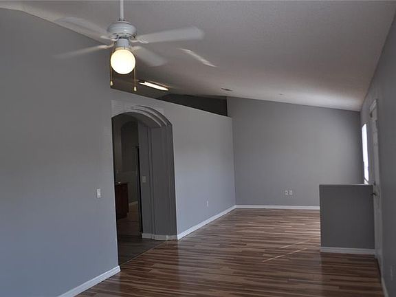 3rd image of 15 Flamingo Dr