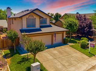 5669 Summit Dr, Rocklin, CA 95765