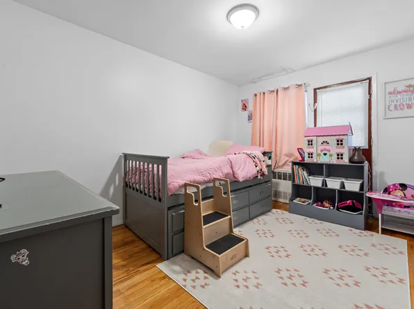 249 Newkirk Avenue image 22 of 37