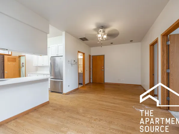 509 N Racine Ave #2, Chicago, IL 60642