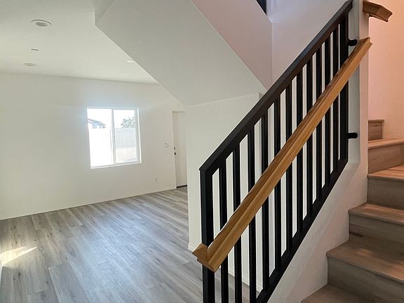 2nd image of 7320 Katella Ave