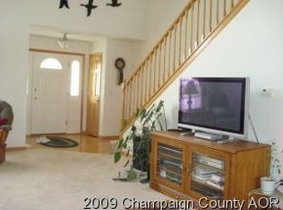 516 Hawthorne Dr, Saint Joseph, IL 61873