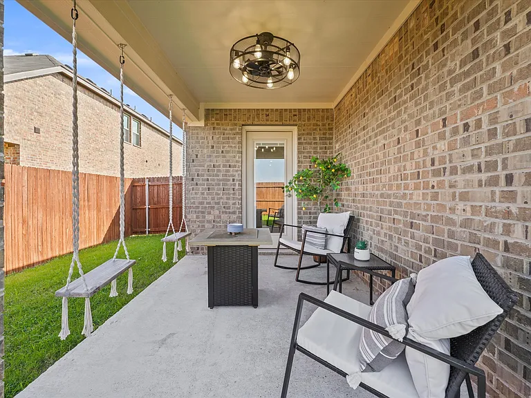 287 Thoroughbred St — Photo 18