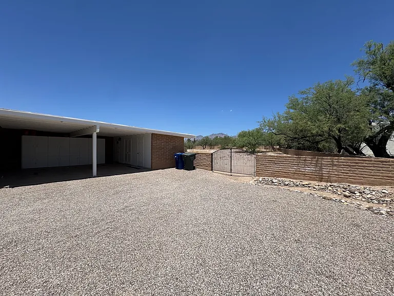 9001 E Bears Path Rd — Photo 36
