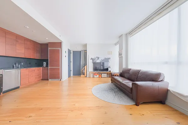 Sold by Alignment NY LLC | media 17