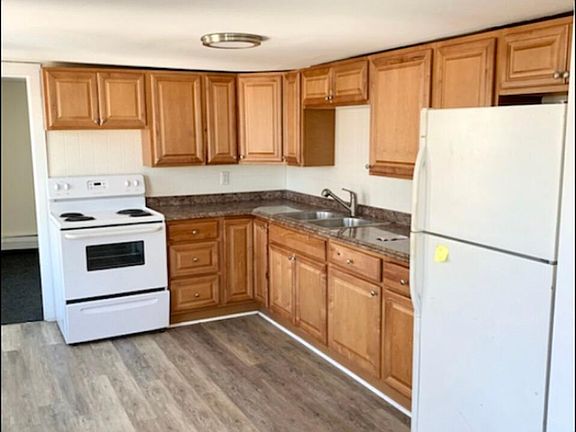 2nd image of 54 Longwood Ave #31