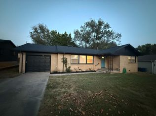 1712 Washington Ln, Augusta, KS 67010