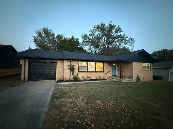 1712 Washington Ln, Augusta, KS 67010
