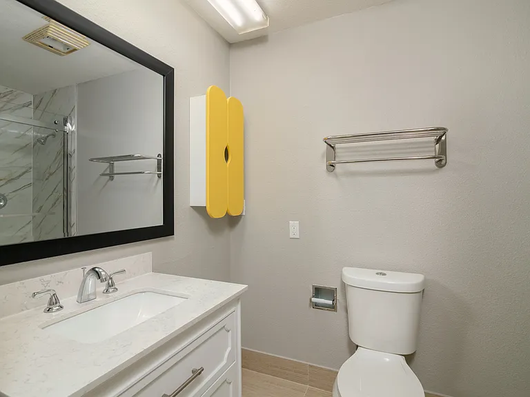 Avera Living - Memorial Apartments — Photo 54