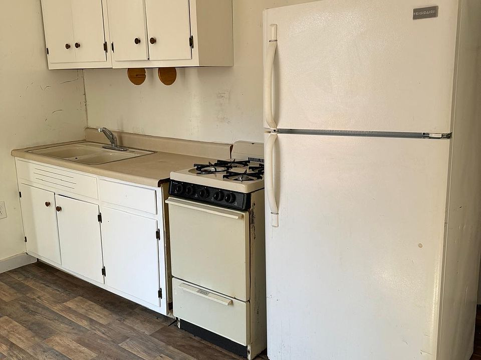 1st image of 692 Milton Tpke APT 3