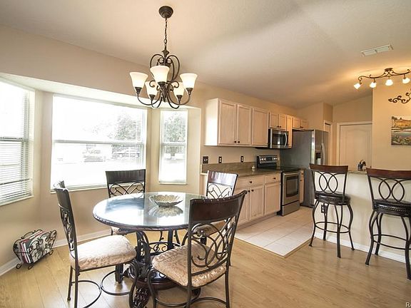 4th image of 2133 N Brentwood Cir