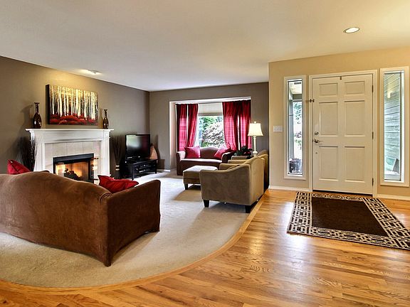 3rd image of 7333 Forest Glen Ct