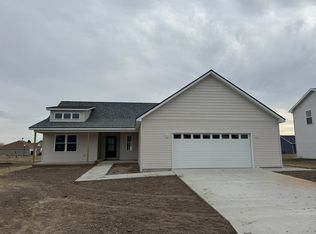 506 Patterson Dr, Fisher, IL 61843