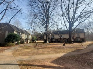 Brookglen Apartments | 1441 Brookwood Drive Apt B, Winston Salem, NC 27106
