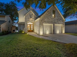 327 Meadowlakes Dr, Meadowlakes, TX 78654