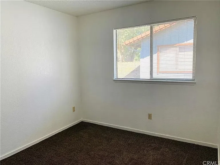 1851 Shasta St — Photo 7