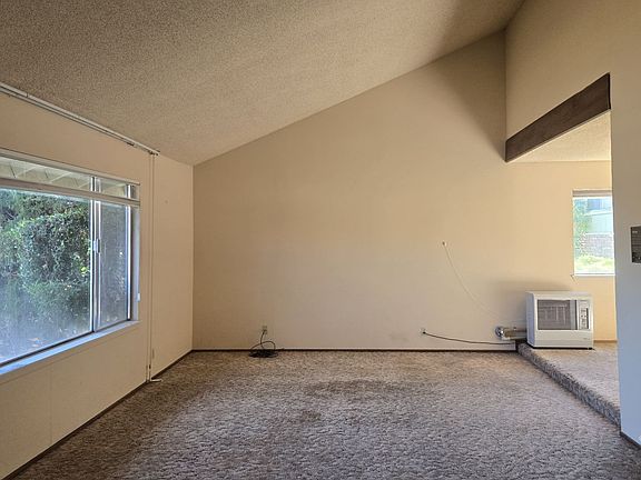 2nd image of 109 Elmcrest Dr