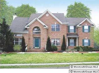 2 Beverly Ter, Manalapan, NJ 07726