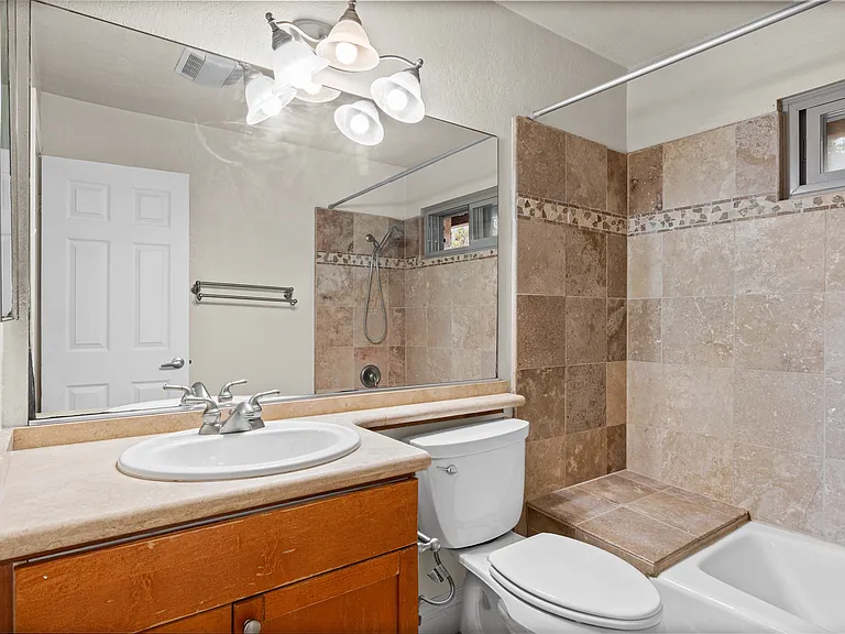 2257 Worden St #3 — Photo 27