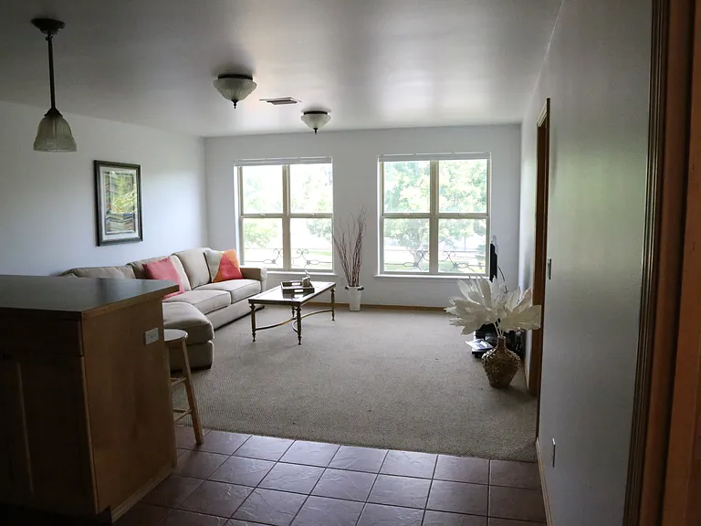315 E Main St — Photo 12