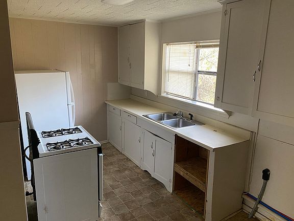 4th image of 1611 1/2 S Park St #1611-1/2