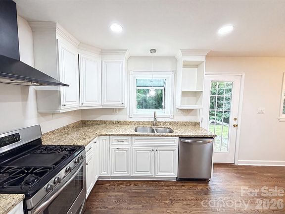 3rd image of 2200 Fair Forest Dr