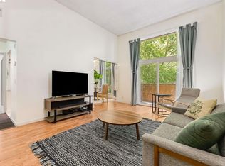 490 N Civic Dr APT 319, Walnut Creek, CA 94596