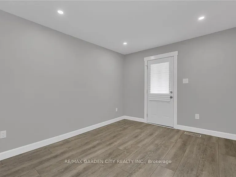 27 Saint George St #MAIN — Photo 6