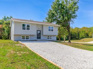 1414 Buchanan St, Moberly, MO 65270