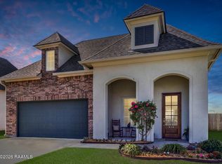 414 Sandy Bay Dr, Broussard, LA 70518