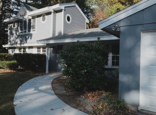 1 Tanglewood Way N, Andover, MA 01810