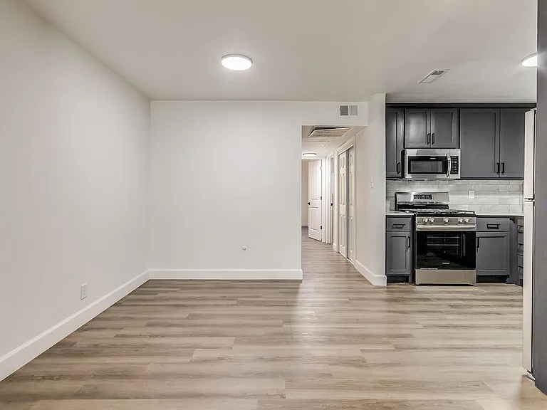 The Elms by ONYX *UNDER NEW MANAGEMENT* Now Offering FREE Prorated Rent! — Photo 41
