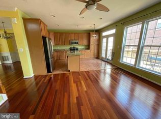 13188 Fox Hunt Ln, Herndon, VA 20171