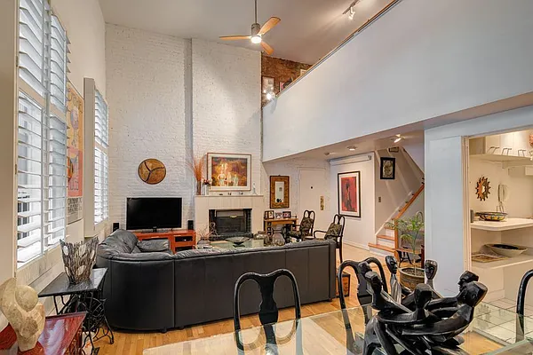 Sold by Stribling | media 17