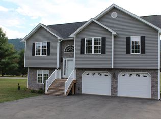 1085 Catawba Rd, Daleville, VA 24083