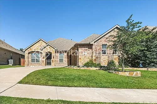 221 Honey Brook Ln Photo 1