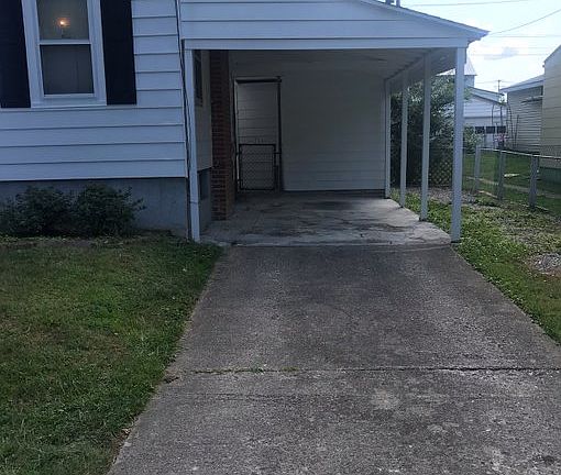 3rd image of 711 Jefferson St